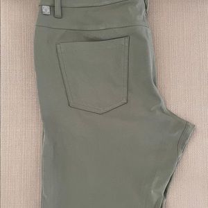 Lululemon ABC Slim Fit pants 32” Warpstreme, color gray